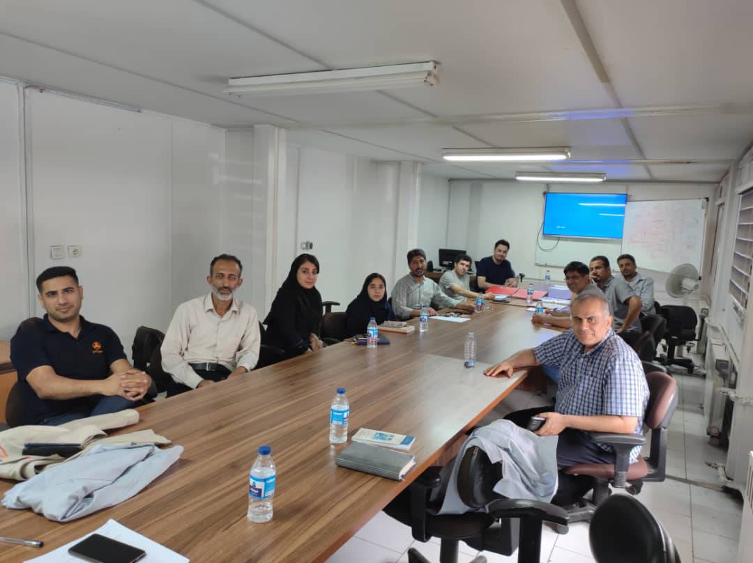 دوره آموزشی تشریح الزامات استاندارد سیستم مدیریت آزمایشگاهها ISO 17025ویژه پرسنل آزمایشگاه و کیفیت برگزار شد.
