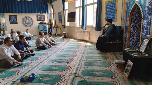 برگزاری مراسم بزرگداشت شهادت رئیس جمهور  و هیئت همراه در شرکت سایپا آذین